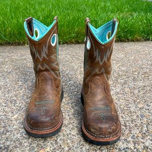 Ariat Western boot size 8 Distressed brown